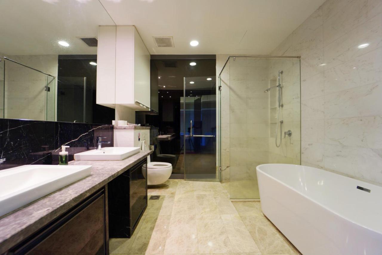 Luxe Suites At Platinum Klcc Kuala Lumpur Esterno foto
