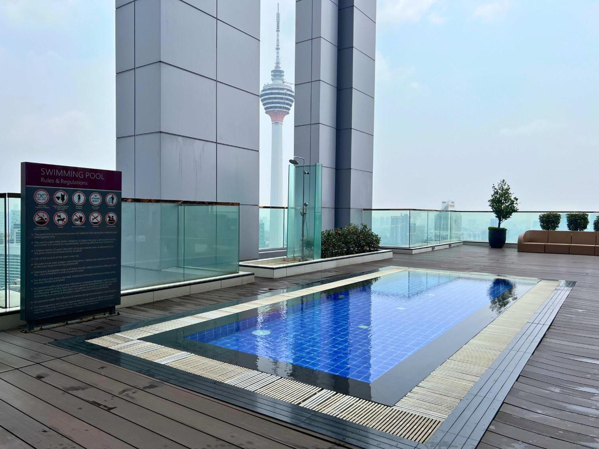 Luxe Suites At Platinum Klcc Kuala Lumpur Esterno foto