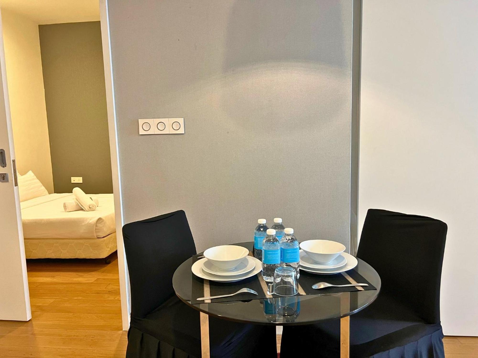 Luxe Suites At Platinum Klcc Kuala Lumpur Esterno foto